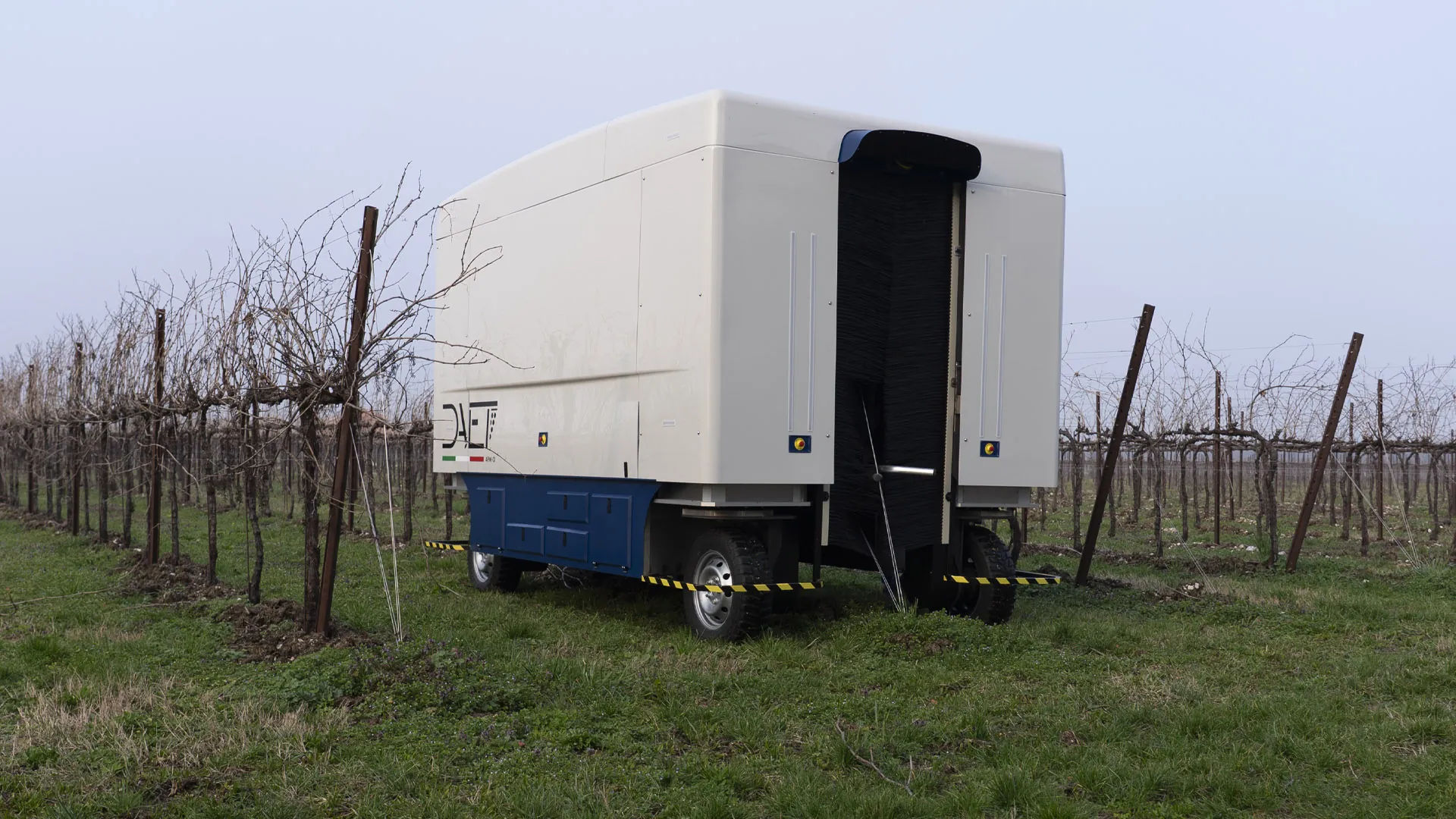 A.P.M.-01 at work on a row: the autonomous winter vine pruning machine